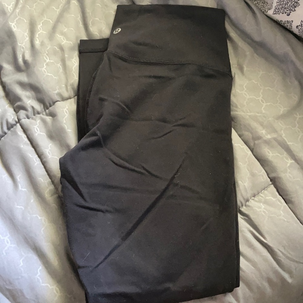 Lululemon Wunder Under leggings